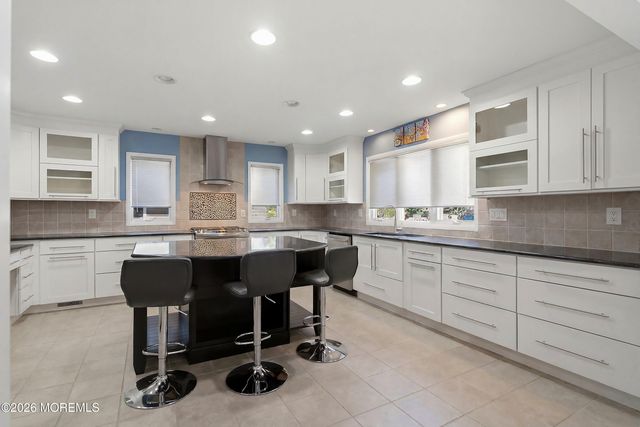 216 Yale Drive, Lincroft, NJ 07738
