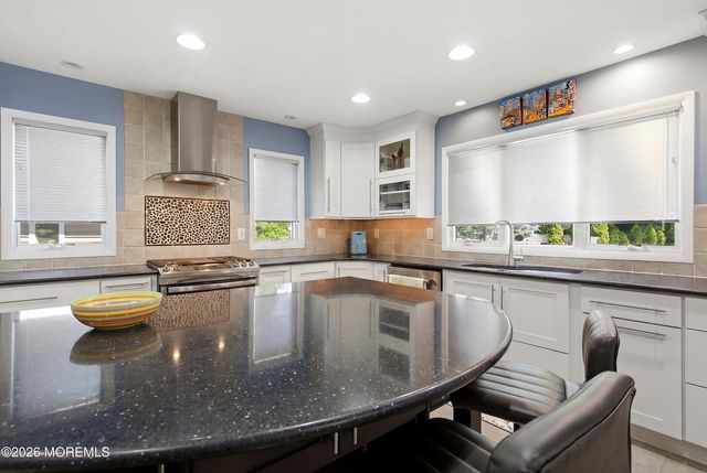 216 Yale Drive, Lincroft, NJ 07738