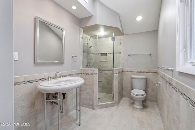 216 Yale Drive, Lincroft, NJ 07738