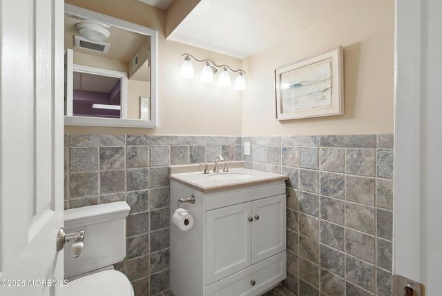 216 Yale Drive, Lincroft, NJ 07738