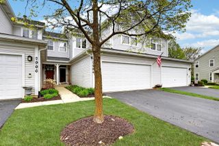 2904 Falling Waters Drive 2904, Lindenhurst, IL 60046