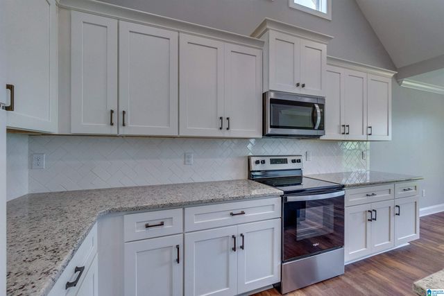 80 CREST LOOP ROAD, Clanton, AL 35045