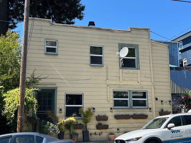 431 Capitola Avenue, Capitola, CA 95010