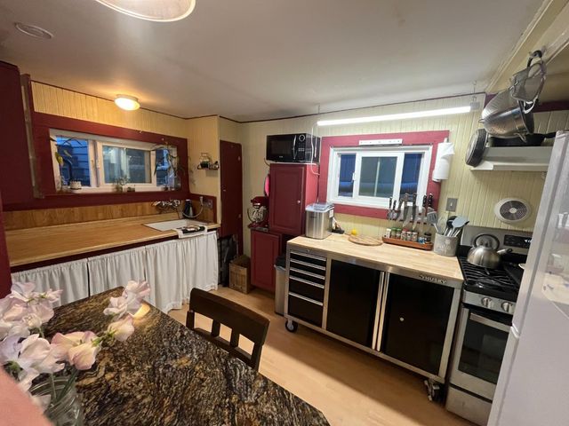 431 Capitola Avenue, Capitola, CA 95010