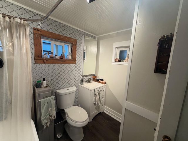 431 Capitola Avenue, Capitola, CA 95010