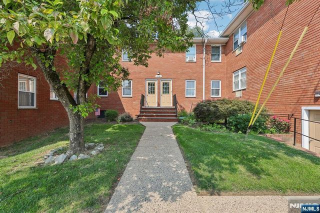 1130 Valley Road 1B, Wayne, NJ 07470