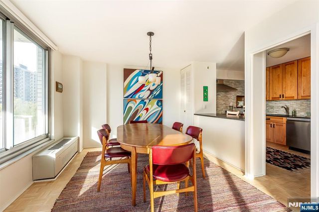 1 Claridge Drive 408, Verona, NJ 07044