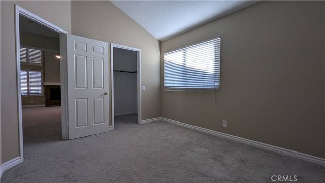 18 Harrisburg, Irvine, CA 92620