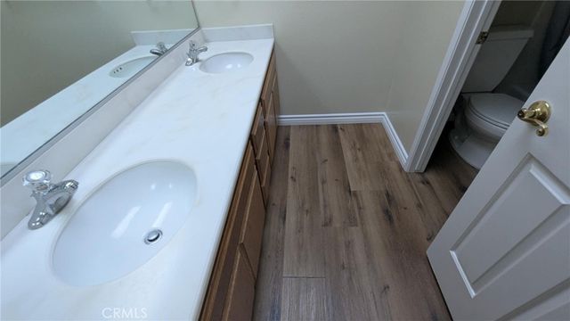 18 Harrisburg, Irvine, CA 92620