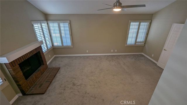 18 Harrisburg, Irvine, CA 92620