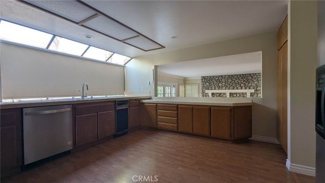 18 Harrisburg, Irvine, CA 92620