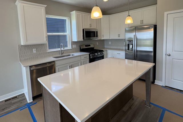 2989 Darby Downs Road, Grove City, OH 43123