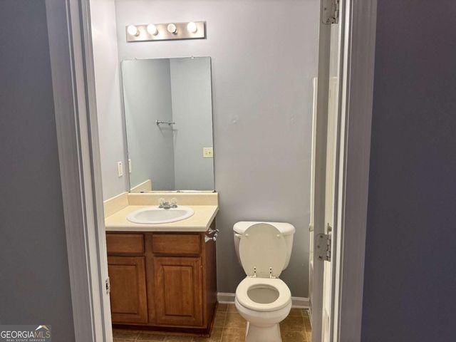 1754 Grove Way, Hampton, GA 30228