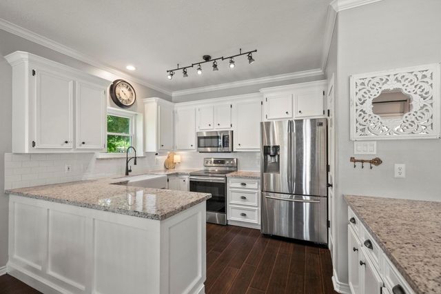 5178 Lazy Lane, Montgomery, TX 77316
