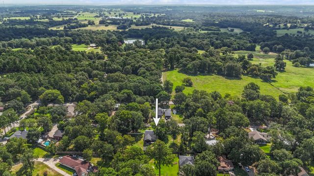 5178 Lazy Lane, Montgomery, TX 77316