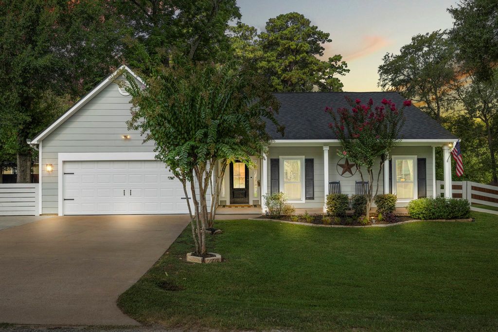 5178 Lazy Lane, Montgomery, TX 77316