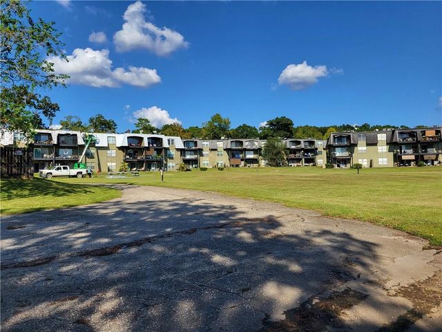 113 Riverbend Drive 113, Mobile, AL 36605