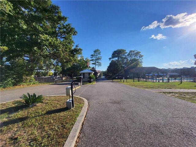 113 Riverbend Drive 113, Mobile, AL 36605