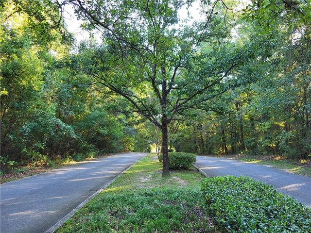 113 Riverbend Drive 113, Mobile, AL 36605