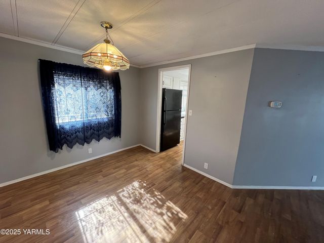 W 714 Third St # 35, Zillah, WA 98953