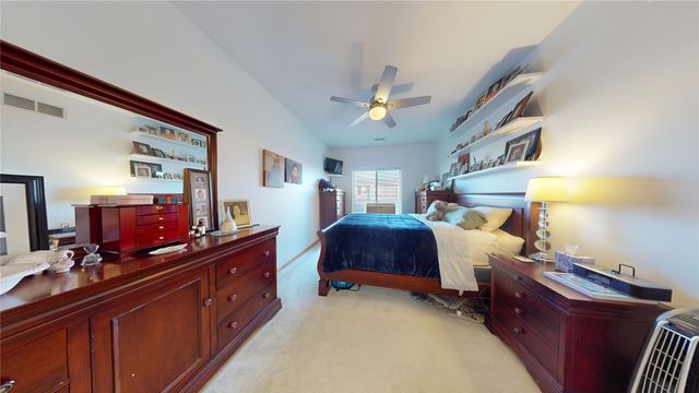 10335 Norfolk Drive 8, Johnston, IA 50131