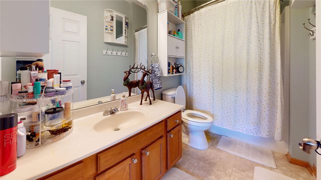 10335 Norfolk Drive 8, Johnston, IA 50131