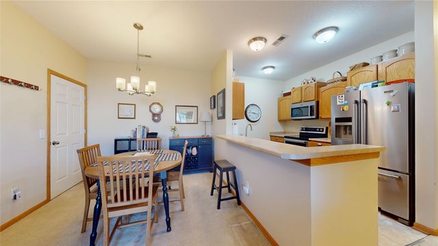 10335 Norfolk Drive 8, Johnston, IA 50131