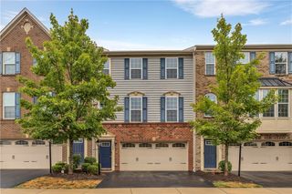 1304 Pointe View Dr, Adams Twp, PA 16046