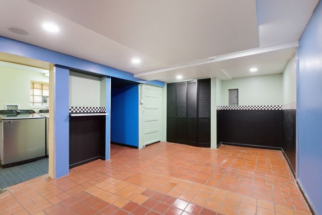 5434 W Wrightwood Avenue, Chicago, IL 60639