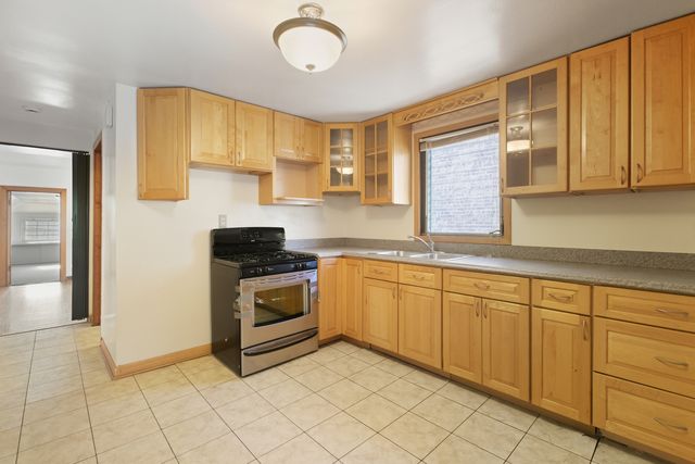 5434 W Wrightwood Avenue, Chicago, IL 60639