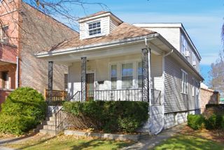 5434 W Wrightwood Avenue, Chicago, IL 60639