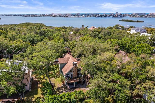 12869 POINSETTIA AVENUE, Seminole, FL 33776