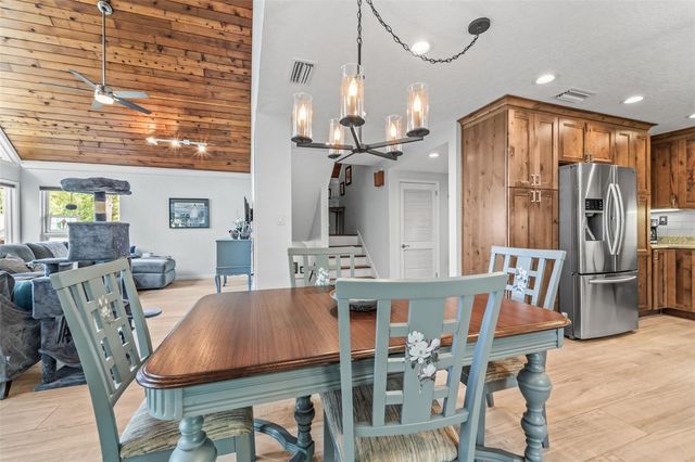 12869 POINSETTIA AVENUE, Seminole, FL 33776