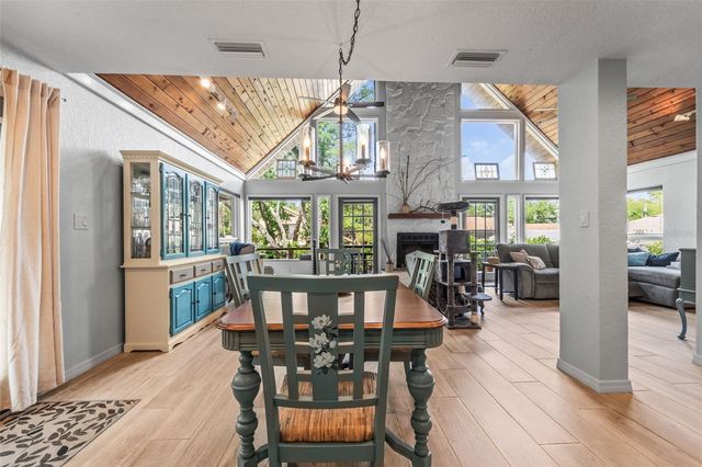 12869 POINSETTIA AVENUE, Seminole, FL 33776