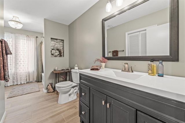 12869 POINSETTIA AVENUE, Seminole, FL 33776