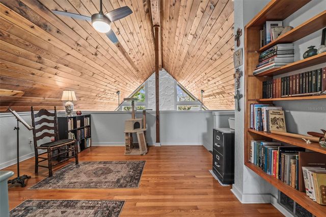 12869 POINSETTIA AVENUE, Seminole, FL 33776