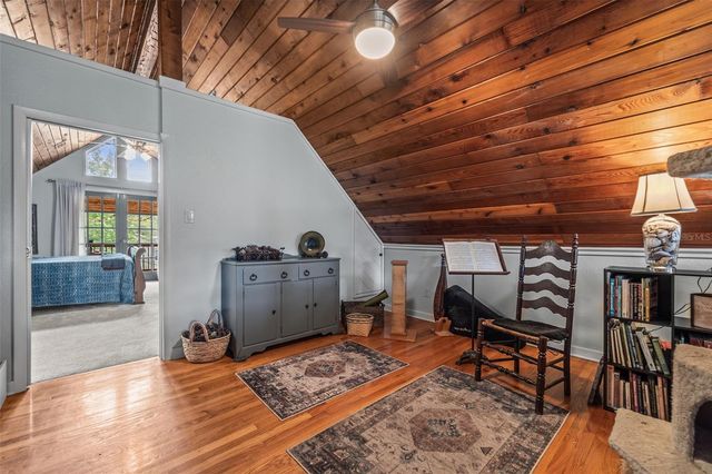 12869 POINSETTIA AVENUE, Seminole, FL 33776