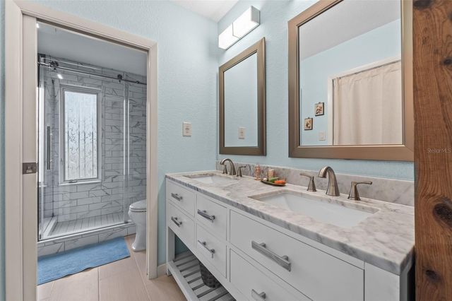 12869 POINSETTIA AVENUE, Seminole, FL 33776