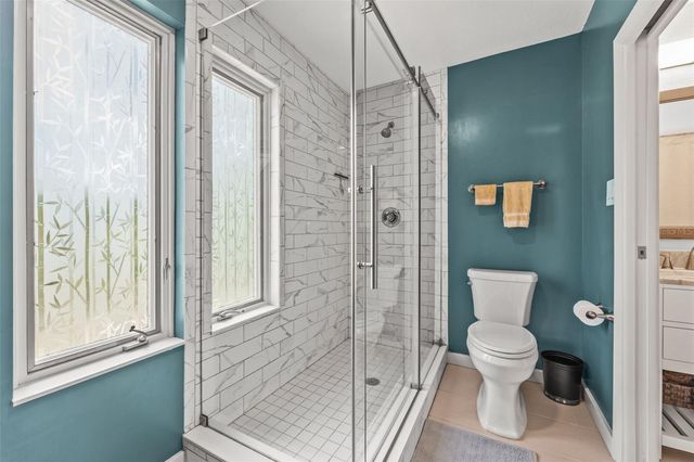 12869 POINSETTIA AVENUE, Seminole, FL 33776