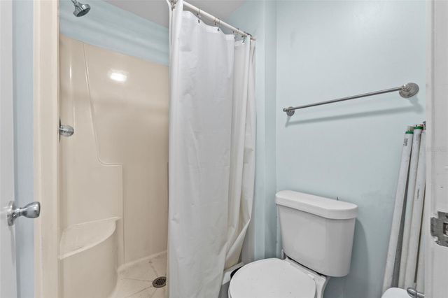 12869 POINSETTIA AVENUE, Seminole, FL 33776