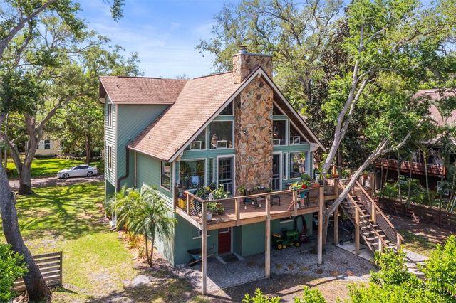 12869 POINSETTIA AVENUE, Seminole, FL 33776