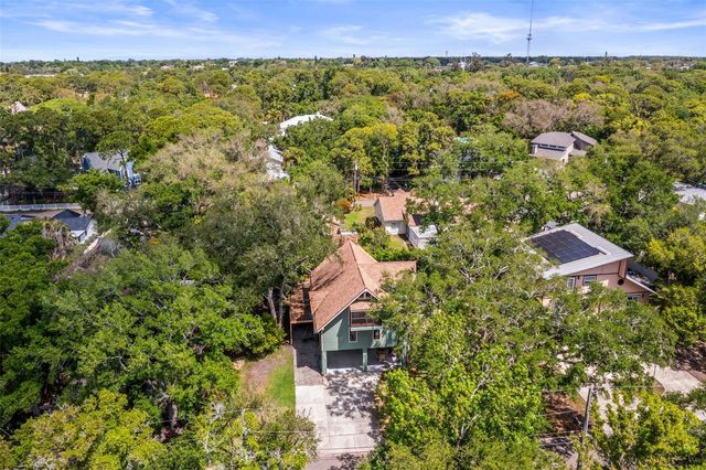 12869 POINSETTIA AVENUE, Seminole, FL 33776