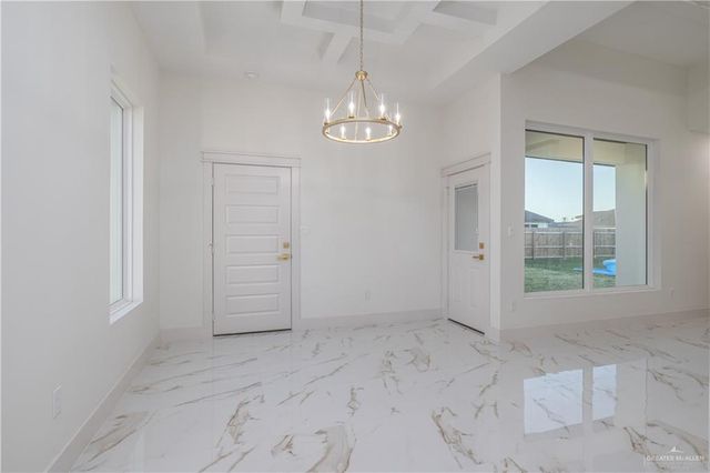 2213 N Piedra Avenue, Edinburg, TX 78542