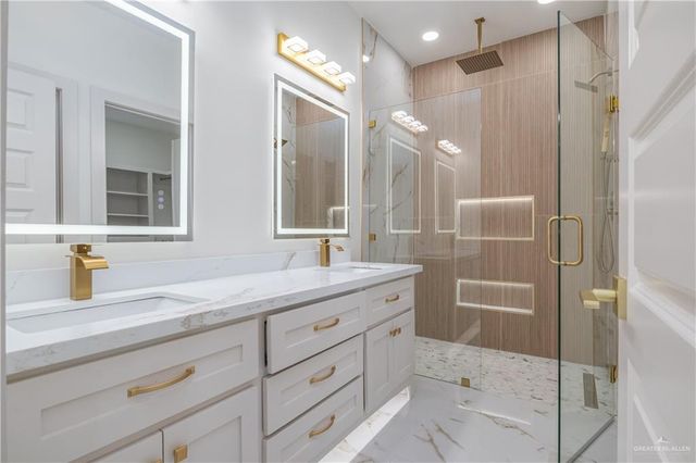 2213 N Piedra Avenue, Edinburg, TX 78542