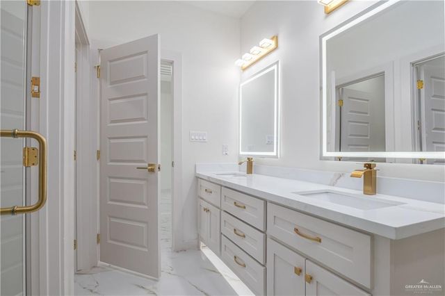 2213 N Piedra Avenue, Edinburg, TX 78542