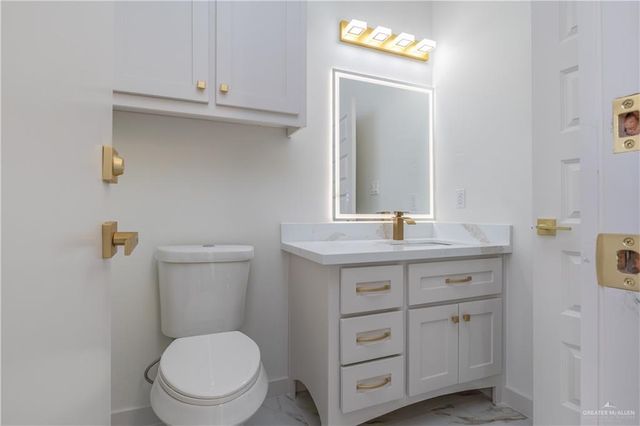 2213 N Piedra Avenue, Edinburg, TX 78542