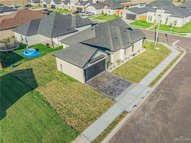 2213 N Piedra Avenue, Edinburg, TX 78542