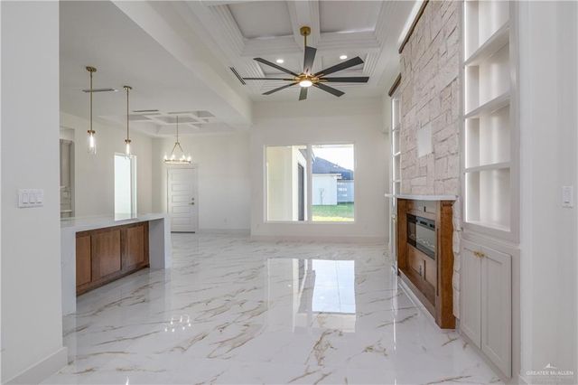 2213 N Piedra Avenue, Edinburg, TX 78542