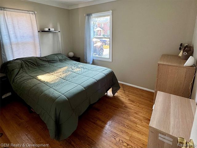 11430 Garfield, Redford, MI 48239