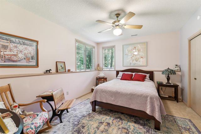 4210 Beaver Hills Drive, Des Moines, IA 50310
